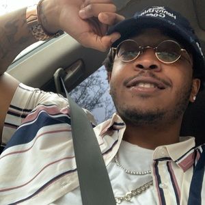 Meet your Posher, Devin